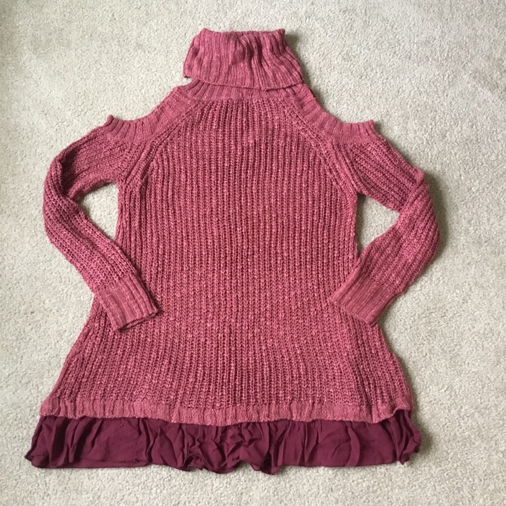 Cold Shoulder Tunic. Size Small/Medium. - image 2